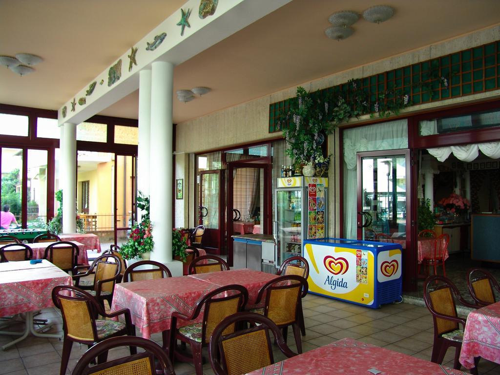 Hotel Villa Dina Lido di Jesolo Ngoại thất bức ảnh
