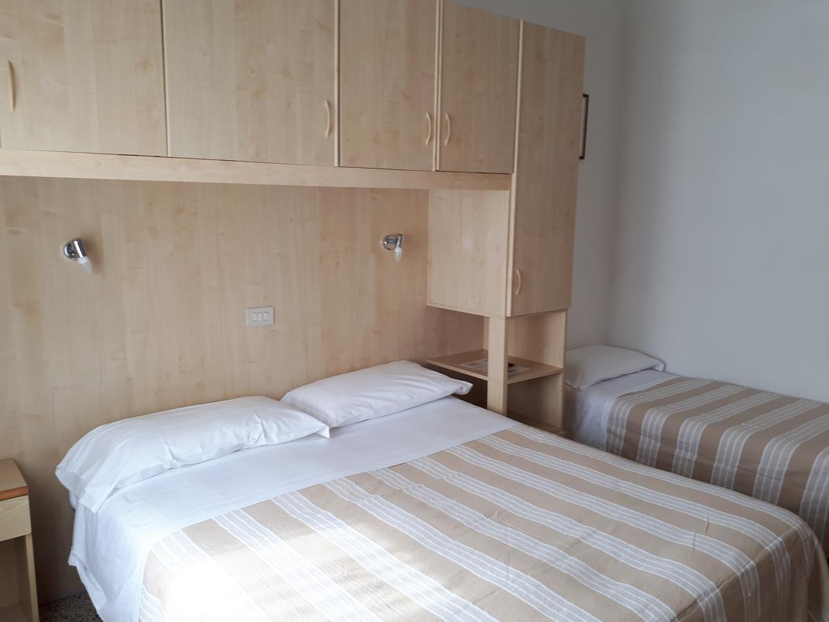 Hotel Villa Dina Lido di Jesolo Ngoại thất bức ảnh