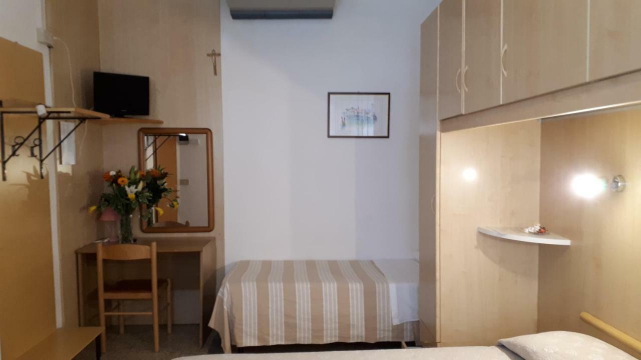 Hotel Villa Dina Lido di Jesolo Ngoại thất bức ảnh