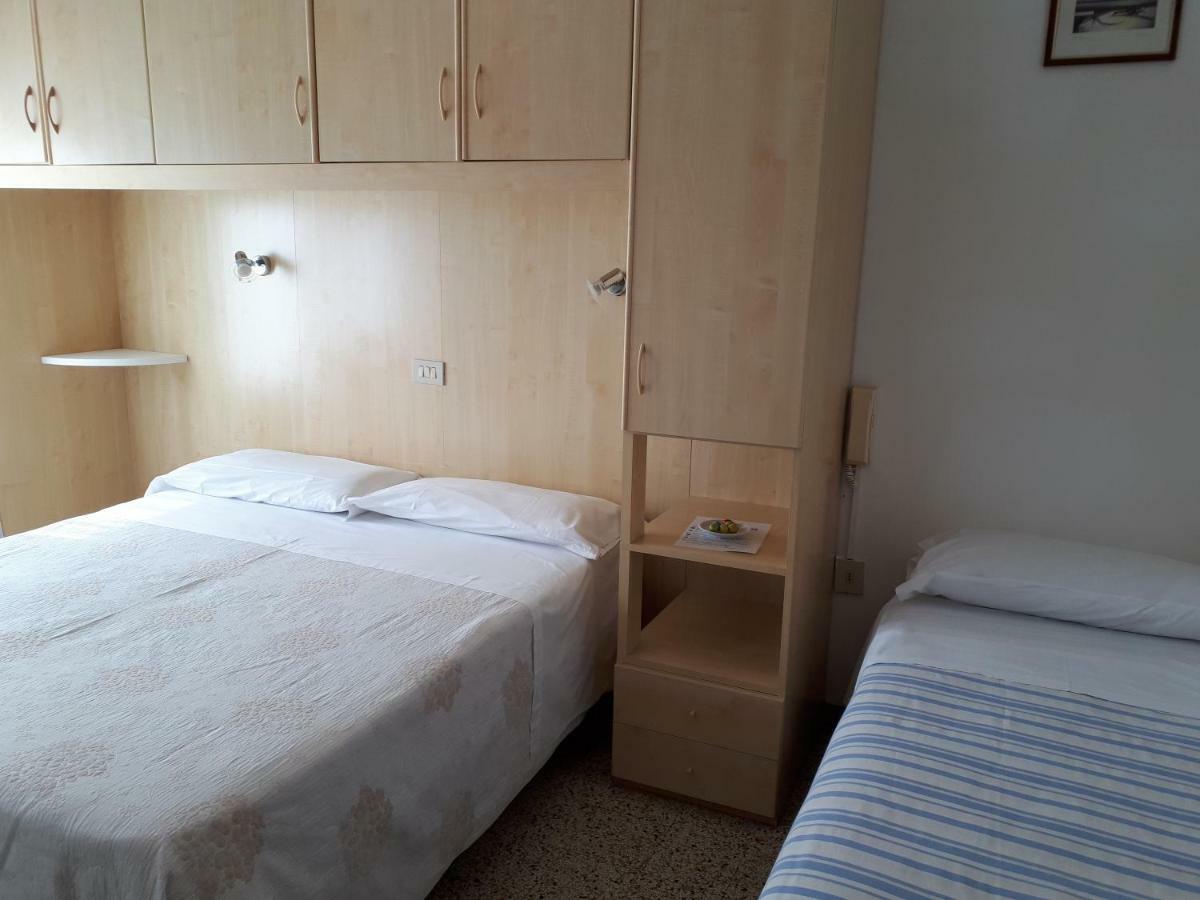 Hotel Villa Dina Lido di Jesolo Ngoại thất bức ảnh