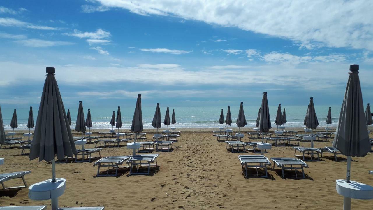 Hotel Villa Dina Lido di Jesolo Ngoại thất bức ảnh