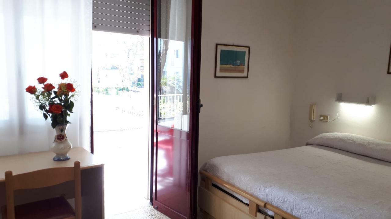 Hotel Villa Dina Lido di Jesolo Ngoại thất bức ảnh
